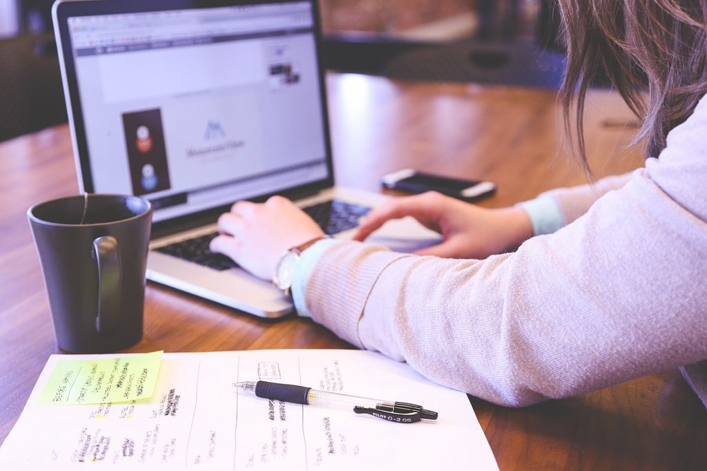 Simplifiez la gestion des heures de travail avec des logiciels dédiés
